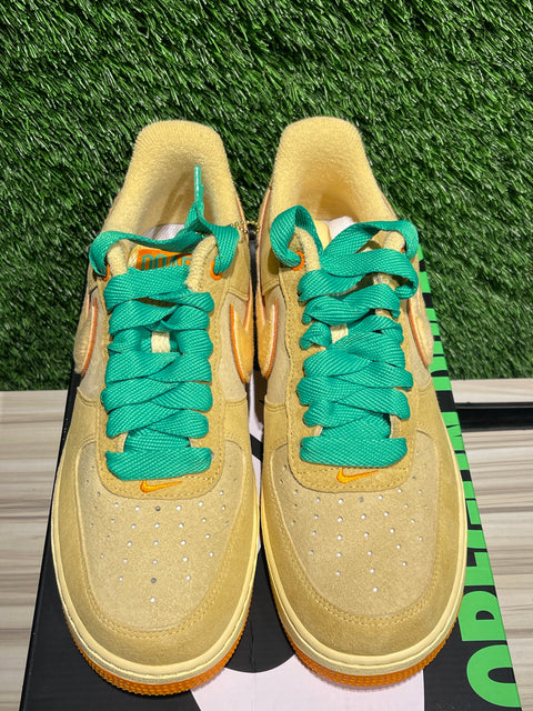 Nike Air Force 1 Low Ducks of a Feather University of Oregon Duck or Egg Sz 9.5M