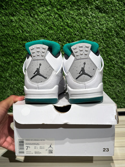 Jordan 4 Retro Lucid Green Rasta (Women's) Sz 6M