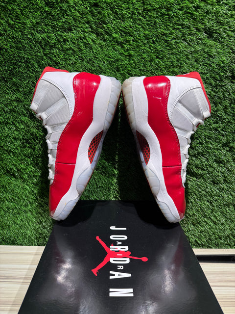 Jordan 11 Retro Cherry (2022) Sz 11