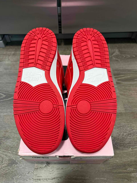 Nike SB Dunk Low Verdy Girls Don't Cry Sz 8.5