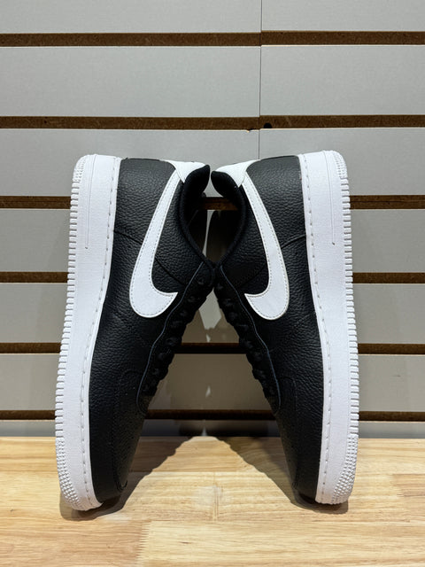 Nike Air Force 1 Low '07 Black White Pebbled Leather Sz 11.5