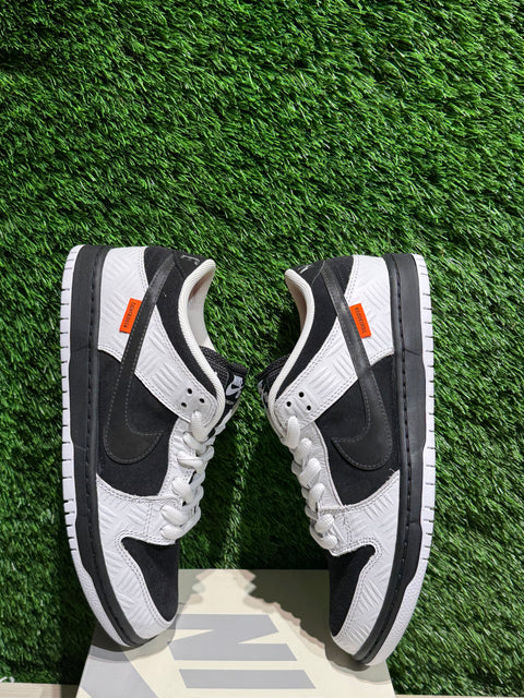 Nike SB Dunk Low TIGHTBOOTH Sz 8.5M