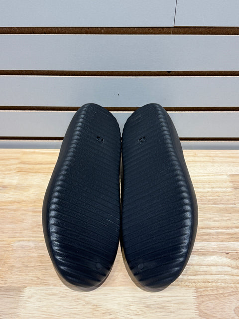 YZY SL-01 Black Sz 13