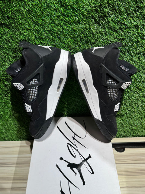 Jordan 4 Retro White Thunder Sz 11M