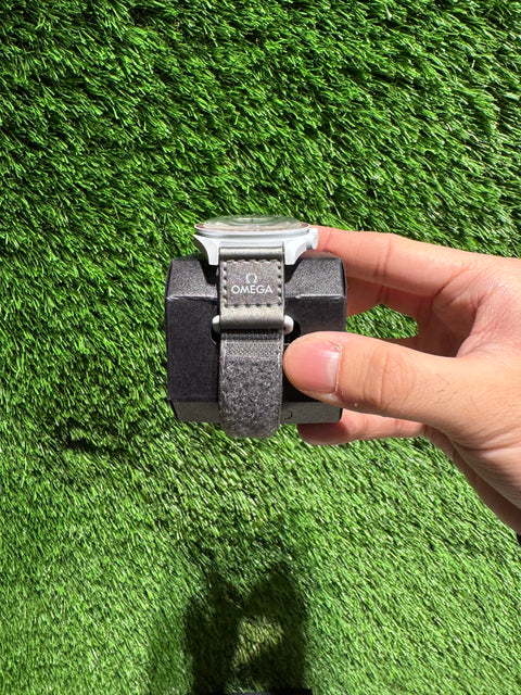 Swatch x Omega Bioceramic Moonswatch Mission to Pluto SO33M101