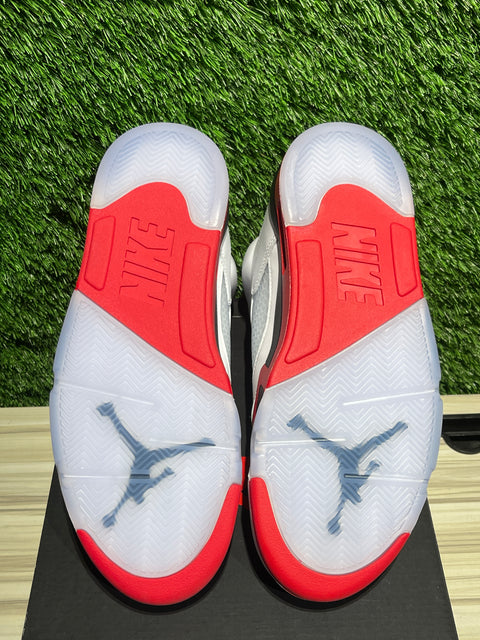 Jordan 5 Retro Fire Red Black Tongue (2025)