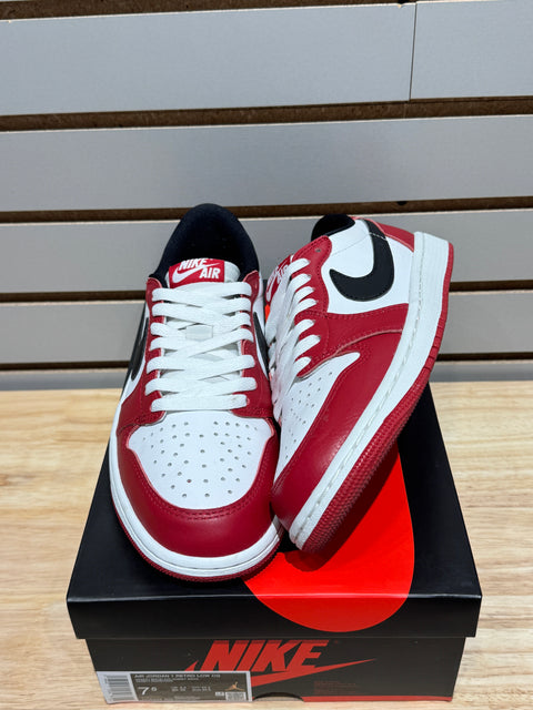 Jordan 1 Retro Low OG Chicago (2025) Sz 7.5