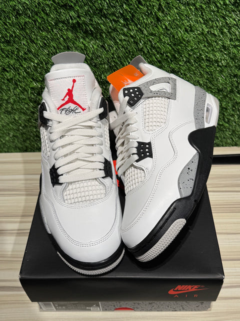 Jordan 4 Retro White Cement (2025) Sz 9
