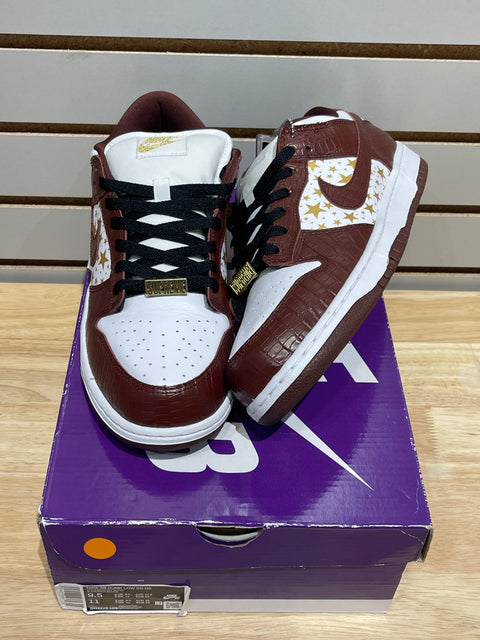 Nike SB Dunk Low Supreme Stars Barkroot Brown (2021)