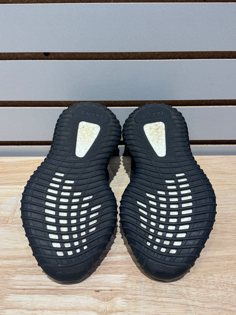 adidas Yeezy Boost 350 V2 Black (Non-Reflective) Sz 4
