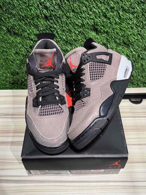 Jordan 4 Retro Taupe Haze (GS) Sz 5Y/6.5W