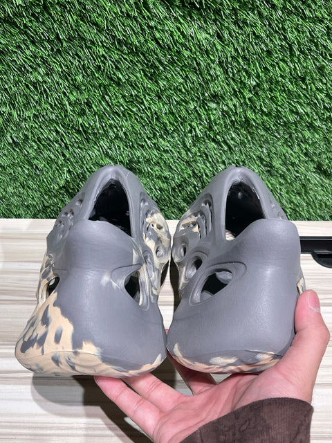 adidas Yeezy Foam RNNR MXT Moon Gray Sz 13