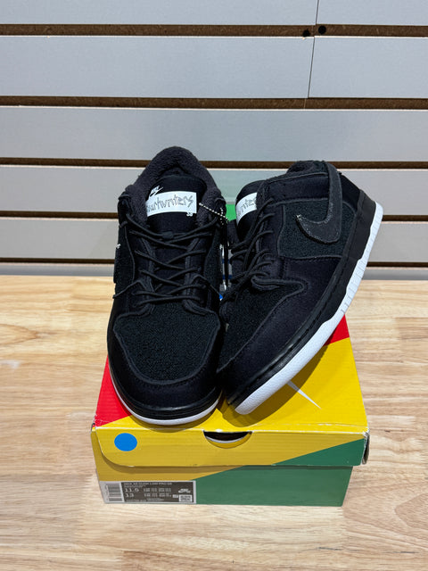 Nike SB Dunk Low Gnarhunters Sz 11.M