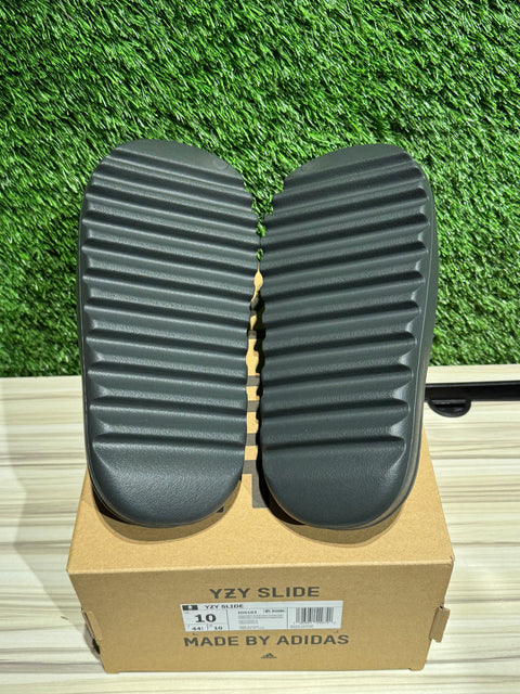 adidas Yeezy Slide Dark Onyx Sz 10