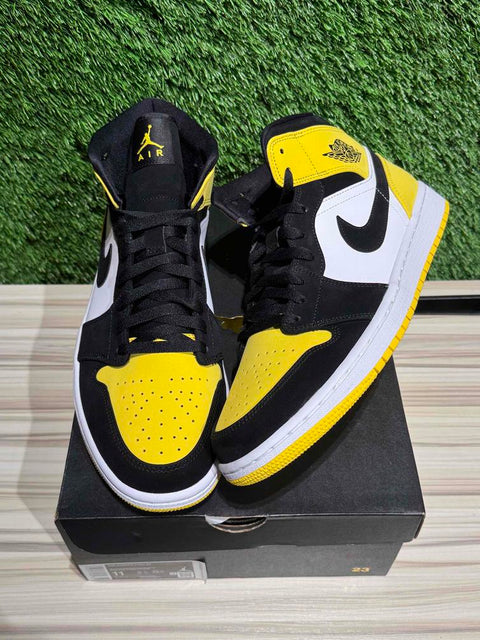 Jordan 1 Mid Yellow Toe Black Sz 11