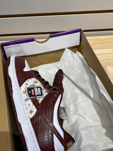 Nike SB Dunk Low Supreme Stars Barkroot Brown (2021)