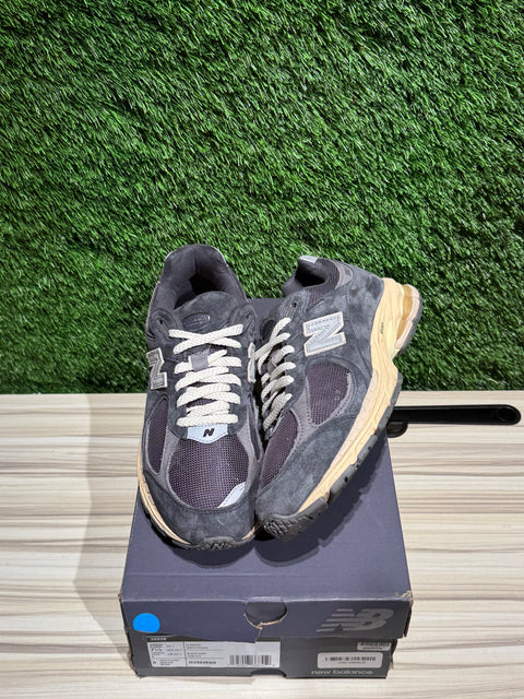 New Balance 2002R Black Dark Grey Sz 7.5M