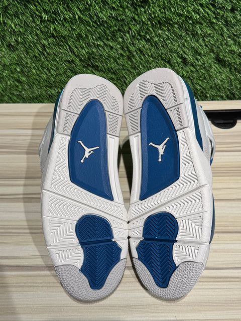 Jordan 4 Retro Military Blue (2024) (GS) Sz 5.5Y