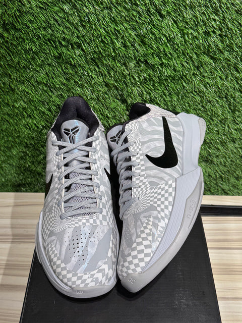 Nike Kobe 5 Protro Zebra PE Sz 9.5
