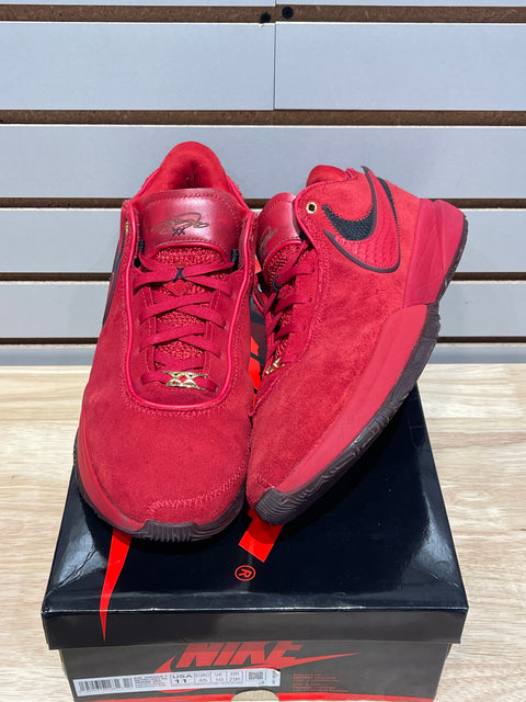 Nike LeBron 20 Liverpool Sz 11.5