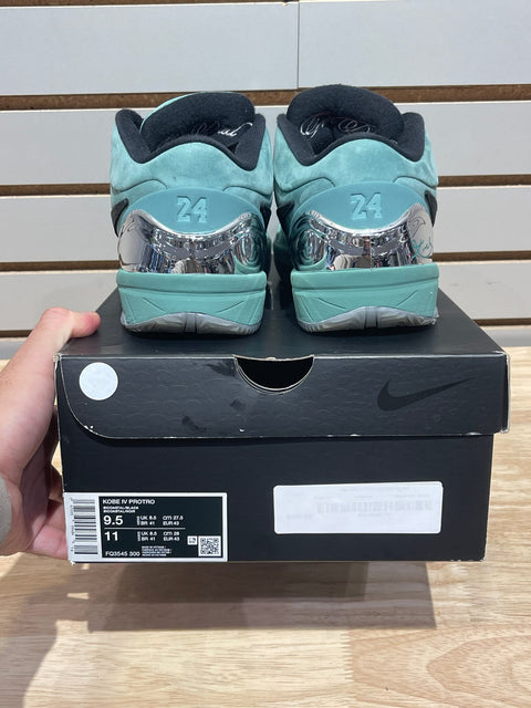 Nike Kobe 4 Protro Girl Dad Sz 9.5