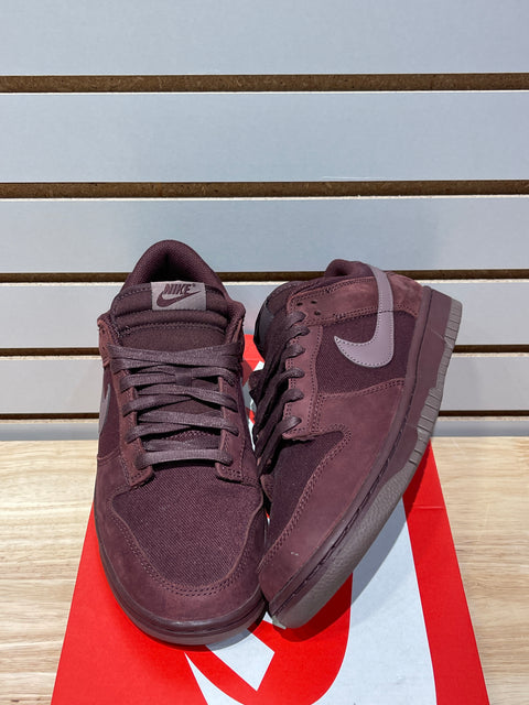 Nike Dunk Low Retro Premium Burgundy Crush Sz 9.5