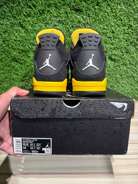 Jordan 4 Retro Thunder (2023) Sz 12.5M,.