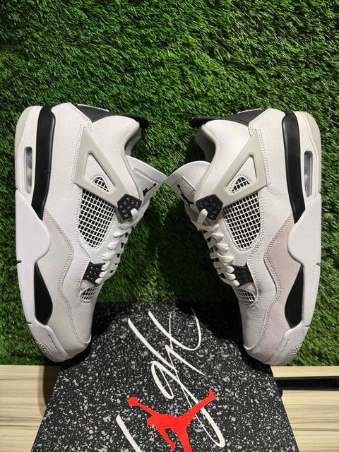 Jordan 4 Retro Military Black Sz 12.5.