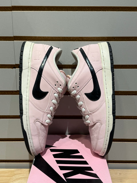 Nike SB Dunk Low Pink Box Sz 9M