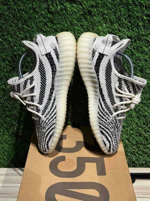 adidas Yeezy Boost 350 V2 Zebra Sz 9M