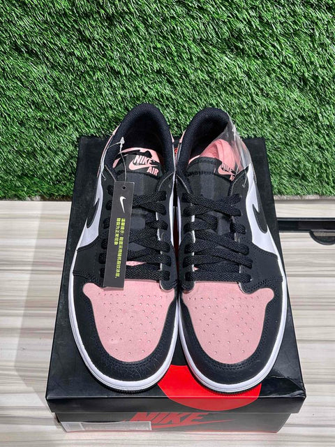 Jordan 1 Low OG Bleached Coral Sz 8M,.
