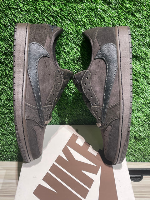 Jordan 1 Retro Low OG SP Travis Scott Velvet Brown Sz 9