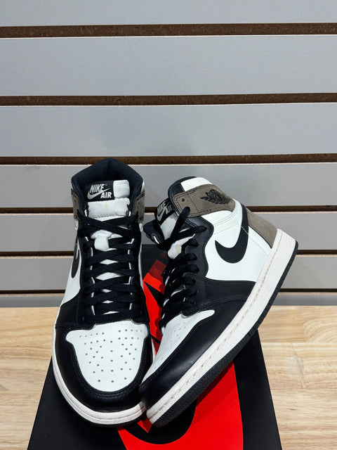 Jordan 1 Retro High Dark Mocha Sz 9.5