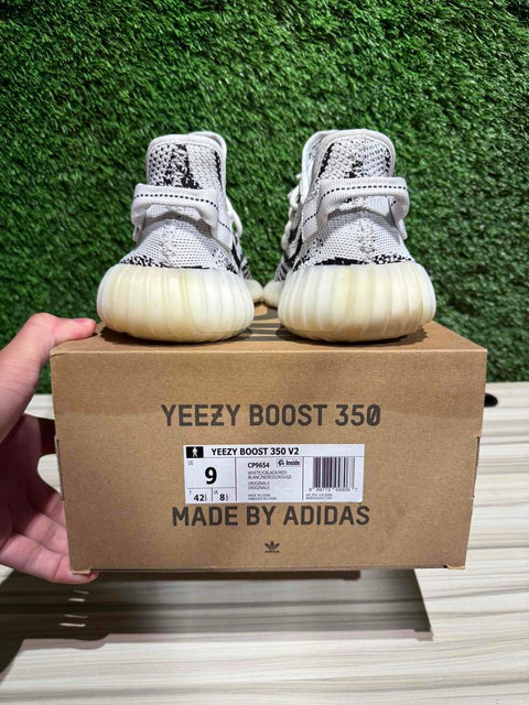 adidas Yeezy Boost 350 V2 Zebra Sz 9M