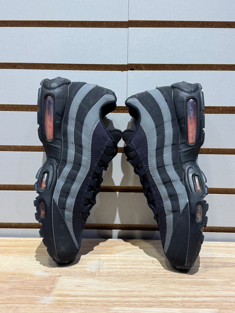 Nike Air Max 95 Black Grey Safety Orange Sz 11