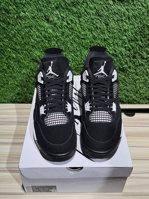 Jordan 4 Retro White Thunder Sz 12