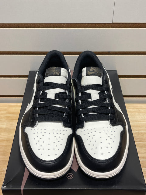 Jordan 1 Retro Low OG Mocha Sz 9.5