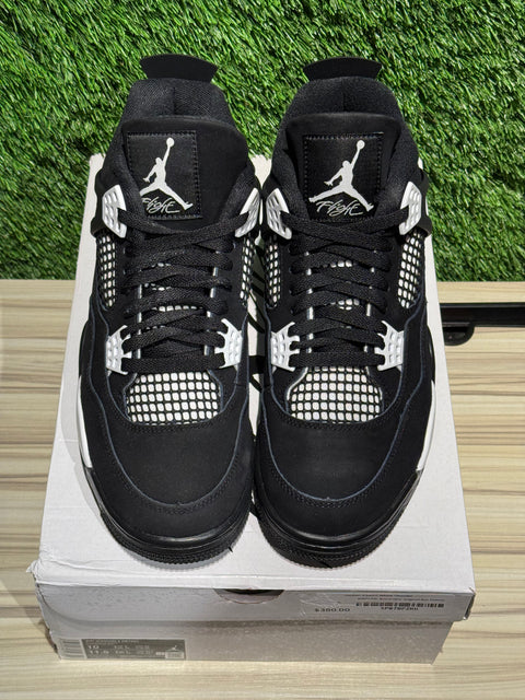 Jordan 4 Retro White Thunder Sz 10M...