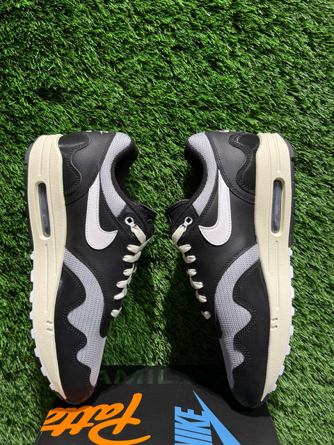 Nike Air Max 1 Patta Waves Black (with Bracelet) Sz 10M