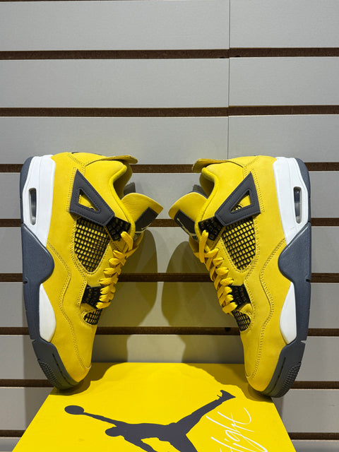 Jordan 4 Retro Lightning (2021) Sz 9.5