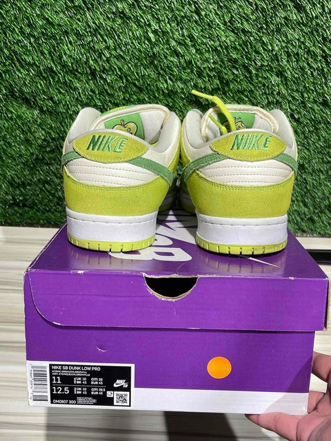 Nike SB Dunk Low Green Apple Sz 11M,