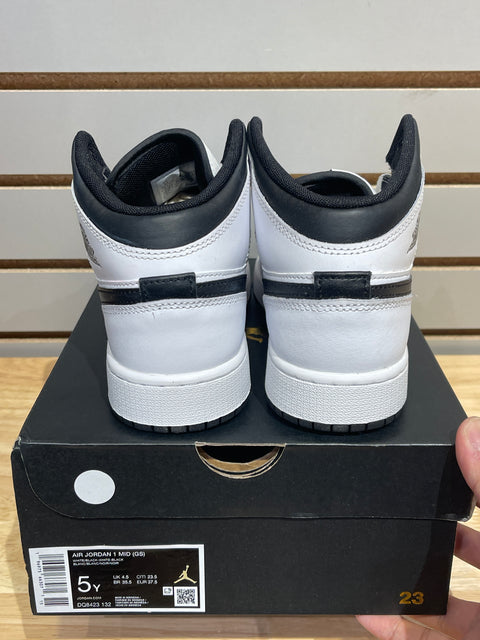 Jordan 1 Mid Reverse Panda (GS) Sz 5Y