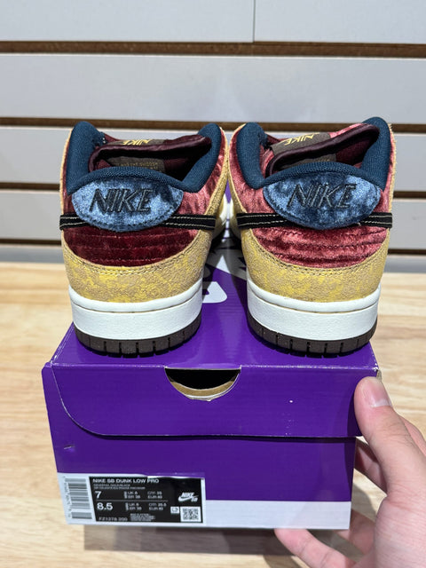 Nike SB Dunk Low City of Cinema Sz 7
