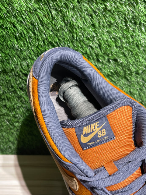 Nike SB Dunk Low Light Carbon Monarch Sz 10.5