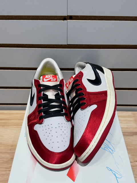 Jordan 1 Retro Low OG Trophy Room Rookie Card Away Sz 10.5