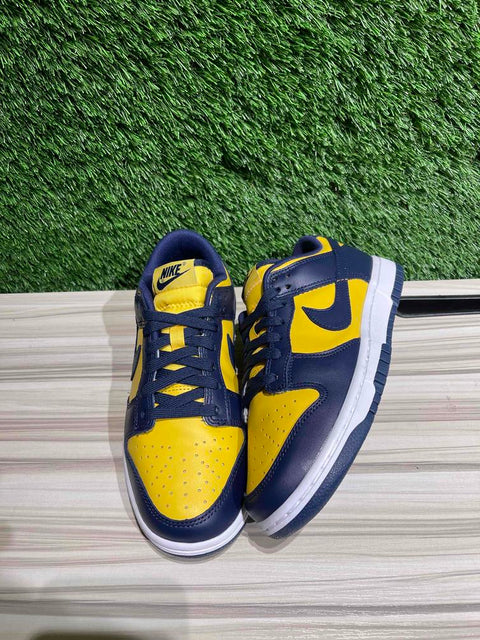 Nike Dunk Low Michigan (2021) Sz 6M/7.5W