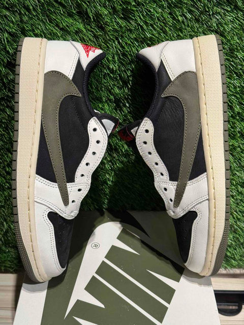 Jordan 1 Retro Low OG SP Travis Scott Olive (Women's) Sz 7.5W/6M