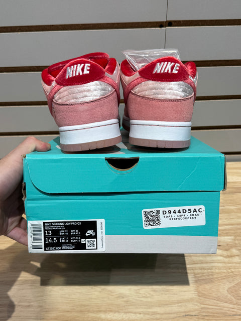 Nike SB Dunk Low StrangeLove Skateboards Sz 13