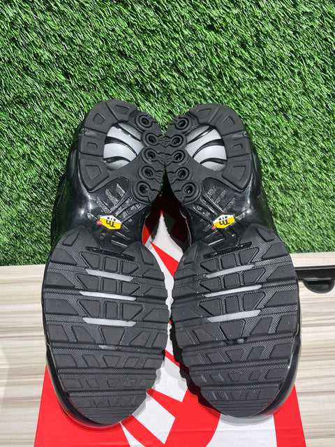 Nike Air Max Plus Triple Black Sz 11.5