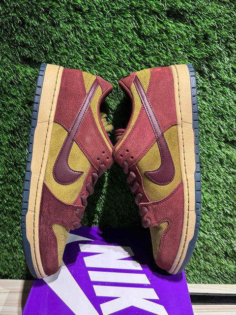 Nike SB Dunk Low Dark Team Red Olive Flak Sz 12M